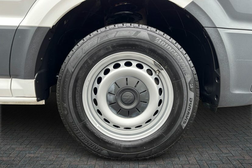 Volkswagen Crafter 2.0 Tdi 140Ps Commerce High Roof Van GF24TVX White #5