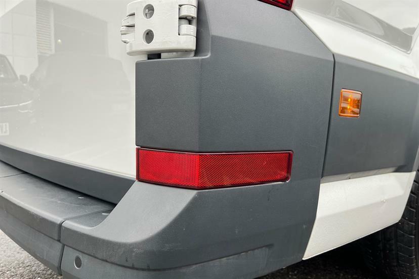 Volkswagen Crafter Cr35 Panel Van Commerce Plus Mwb 140 Ps 2.0 Tdi 8S Grey #26