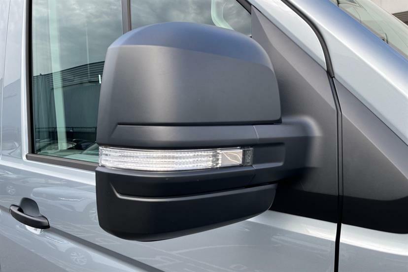 Volkswagen Crafter Panel Van Commerce Plus Mwb 140 Ps 2.0 Tdi 6Sp Man Silver #10