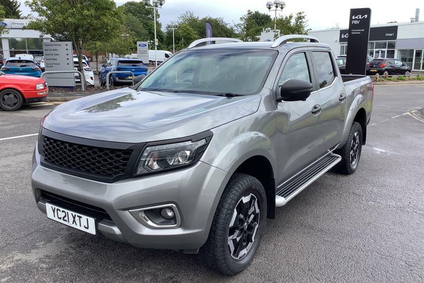 Nissan Navara Dci Tekna Shr Dcb White #8