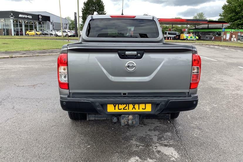 Nissan Navara Dci Tekna Shr Dcb White #10