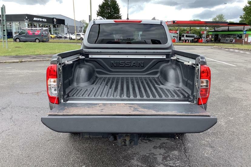 Nissan Navara Double Cab Pick Up Tekna 2.3Dci 190 Tt 4Wd Grey #2