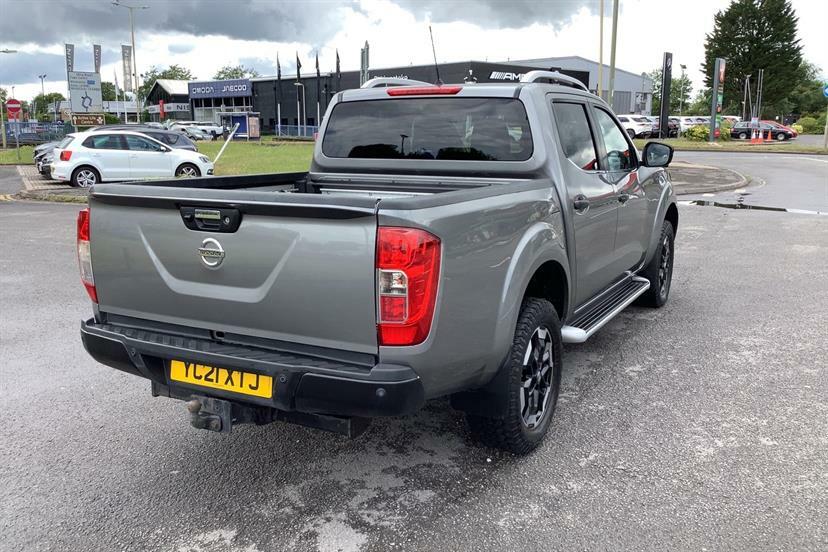 Nissan Navara Dci Tekna Shr Dcb White #11