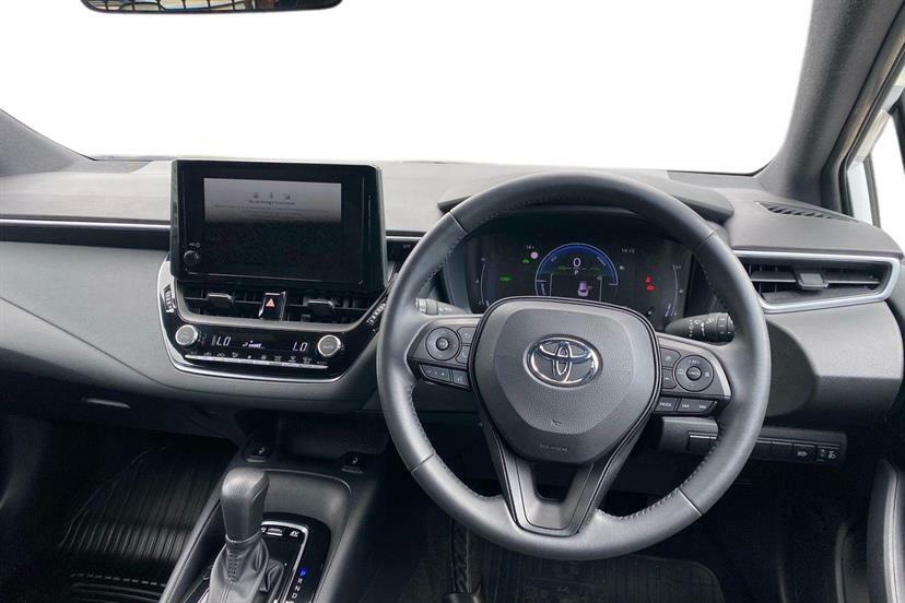 Toyota Corolla 1.8 Vvt-i Hybrid Commercial White #6