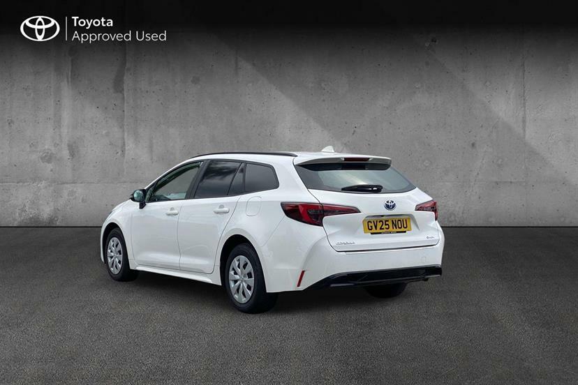 Toyota Corolla 1.8 Vvt-i Hybrid Commercial White #4