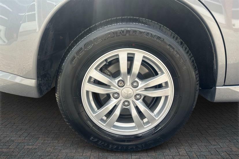 Mitsubishi Outlander 2.4 Phev Reflex Commercial Grey #5
