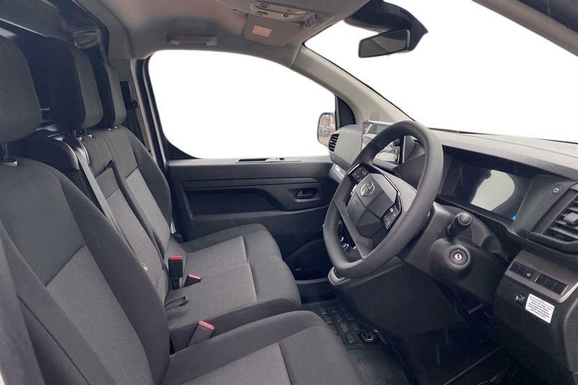 Toyota PROACE 2.0D 145 Icon Van Black #11