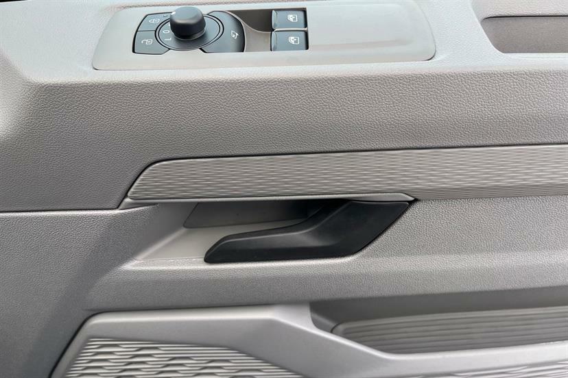Volkswagen Transporter T30 Panel Van Commerce Plus Swb 150 Ps 2.0 Tdi 6Sp White #13
