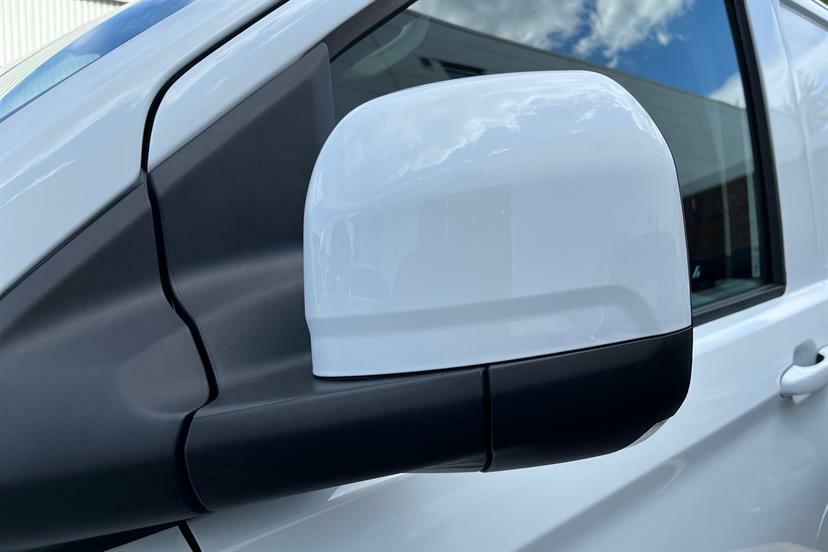 Volkswagen Transporter T30 Panel Van Commerce Plus Swb 150 Ps 2.0 Tdi 6Sp White #26