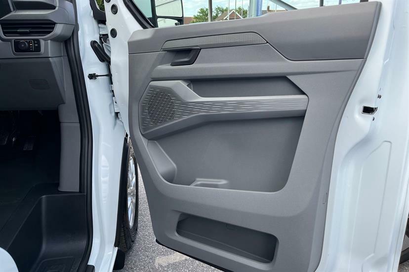 Volkswagen Transporter T30 Panel Van Commerce Plus Swb 150 Ps 2.0 Tdi 6Sp White #12