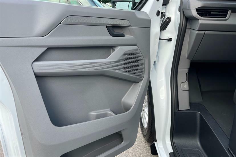 Volkswagen Transporter T30 Panel Van Commerce Plus Swb 150 Ps 2.0 Tdi 6Sp White #9