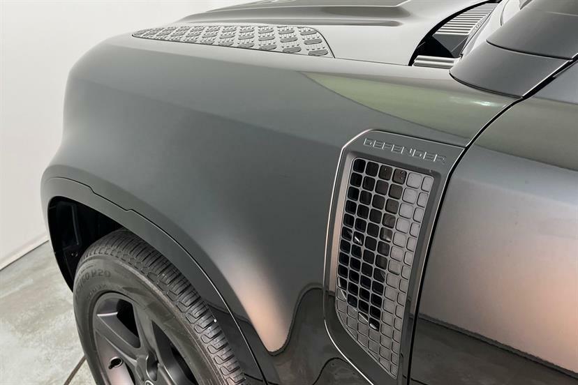 Land Rover Defender 110 X-dynamic Se Black #19