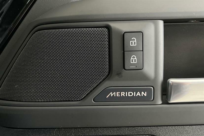Land Rover Defender 110 X-dynamic Se Black #23