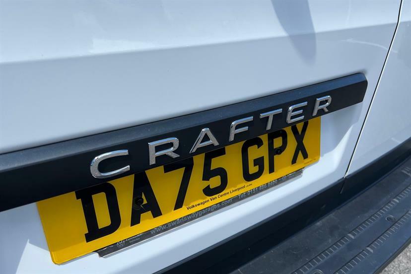 Volkswagen Crafter Cr35 Commerce Plus Lwb Euro 6 140Ps Digital Dash White #33