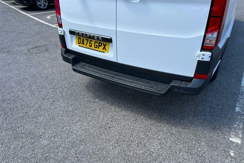 Volkswagen Crafter Cr35 Commerce Plus Lwb Euro 6 140Ps Digital Dash White #16