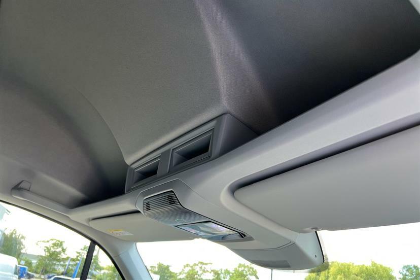 Volkswagen Crafter Cr35 Commerce Plus Lwb Euro 6 140Ps Digital Dash White #19