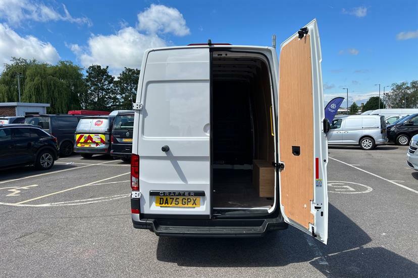 Volkswagen Crafter Cr35 Commerce Plus Lwb Euro 6 140Ps Digital Dash White #14