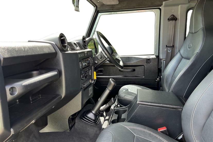 Land Rover Defender 90 Xs Station Wagon Tdci 2.2 Grey #2