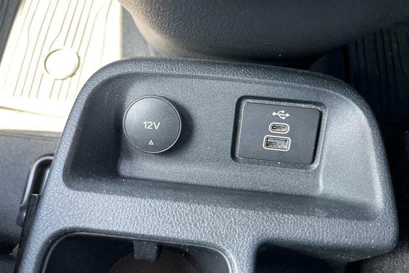 Ford Transit Connect 1.5 Ecoblue 120Ps Limited Van Silver #18