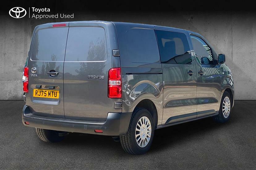 Toyota PROACE 2.0D 140 Icon Crew Van Grey #2
