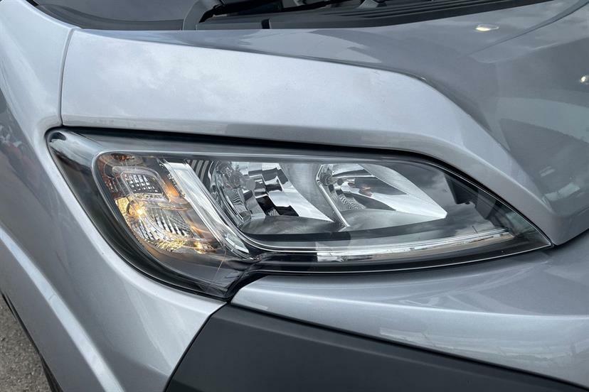 Toyota PROACE 2.0D 145 Icon Van Grey #29