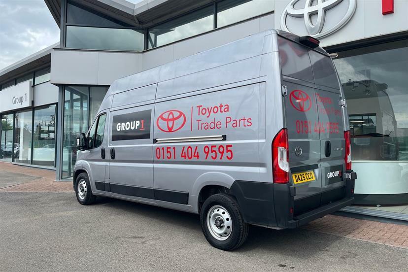 Toyota PROACE 2.0D 145 Icon Van Grey #27