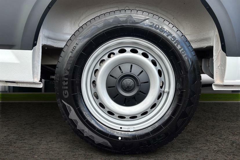 Volkswagen Crafter 2.0 Tdi 140Ps Commerce Plus High Roof Van White #5