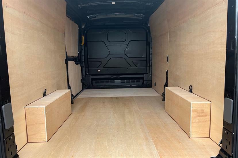 Ford Transit Custom 2.0 Ecoblue 130Ps H2 Limited Van 8S Nav Black #2