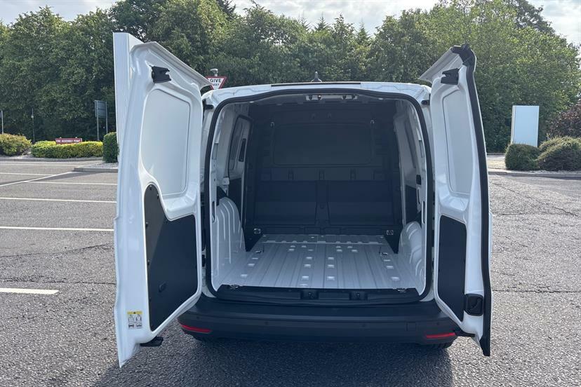 Volkswagen Caddy 2.0 Tdi C20 Commerce Pro Panel Van Dsg White #7