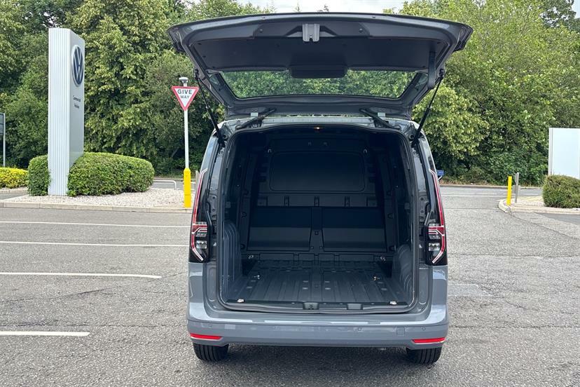 Volkswagen Caddy Maxi 1.5 Tsi 116 Silver #8