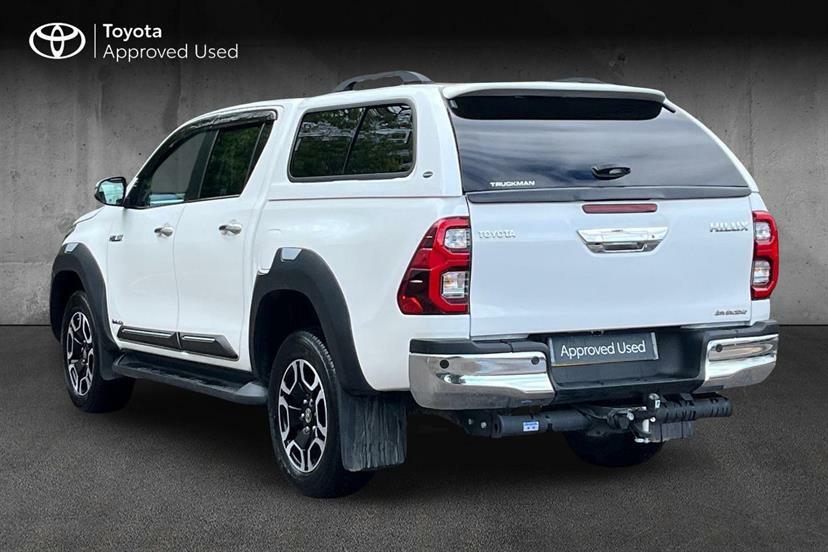Toyota HILUX Invincible Dcab Pick Up 2.4 D-4d White #3