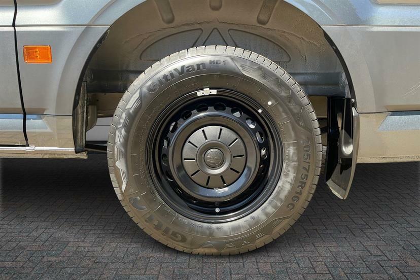 Volkswagen Crafter 2.0 Tdi 177Ps Commerce Plus High Roof Van Grey #3