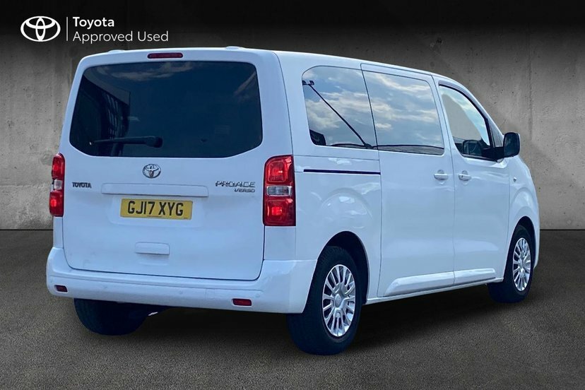 Toyota Proace Verso 1.6D Shuttle Medium Mpv Mwb 9 S White #2