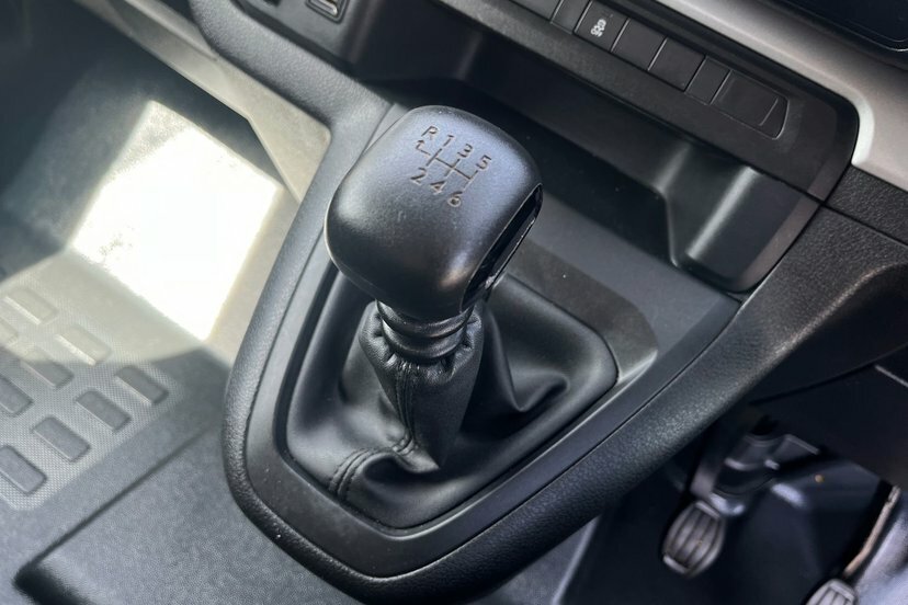 Citroen SpaceTourer 1.6 Bluehdi Feel M Blue #8