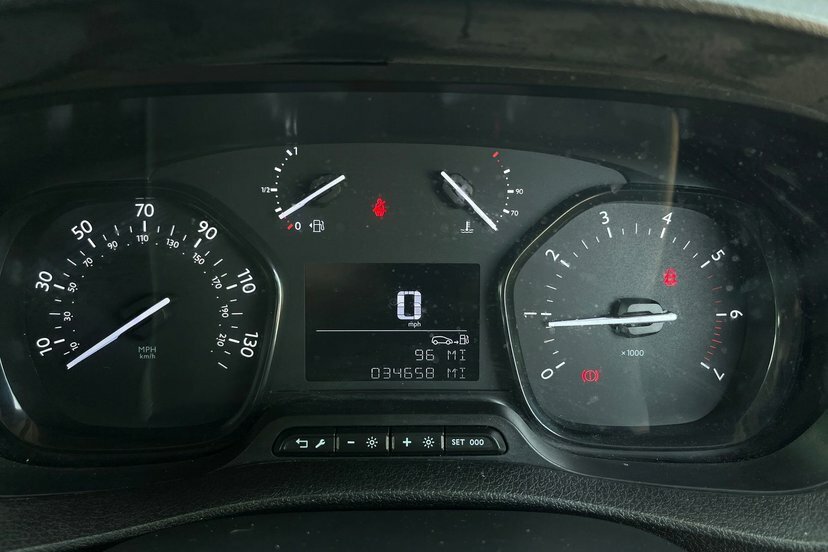 Citroen SpaceTourer 1.6 Bluehdi Feel M Blue #17