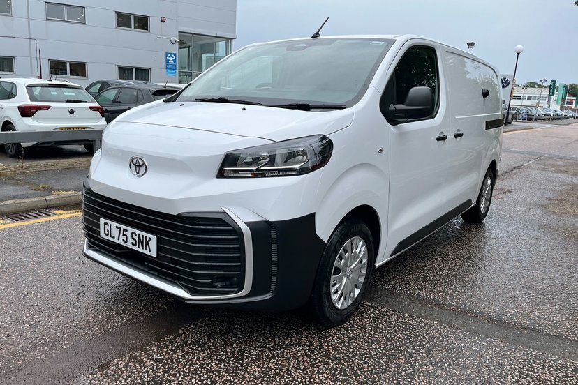 Toyota PROACE Icon Long 75Kwh White #13