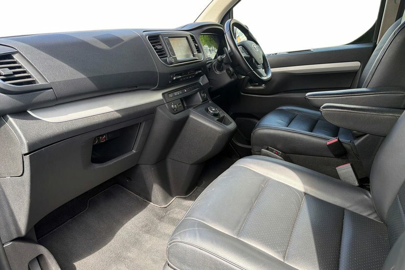 Toyota Proace Verso D-4d L2 Vip Black #10