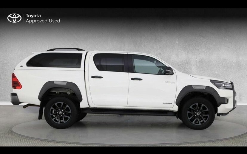 Toyota HILUX Active 4Wd D-4d White #7