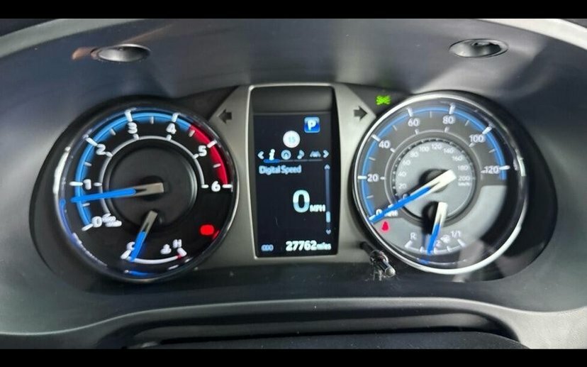Toyota HILUX Active 4Wd D-4d White #13