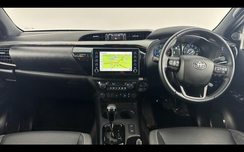 Toyota HILUX Active 4Wd D-4d White #12