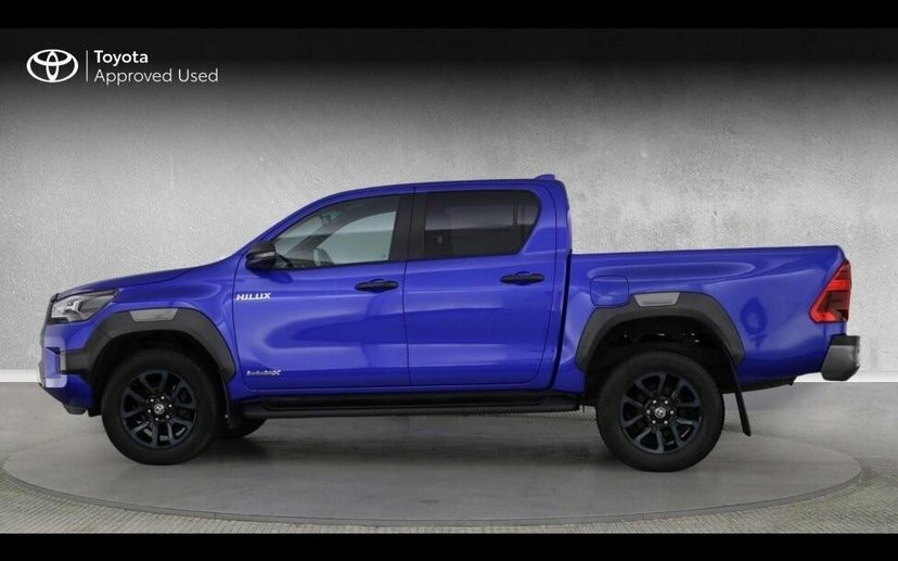 Toyota HILUX 2.8 D-4d Invincible X 4Wd  #4