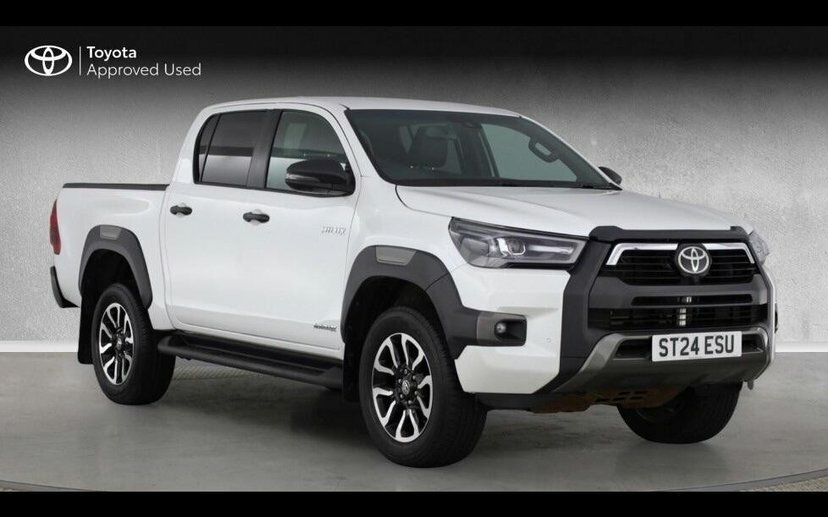 Toyota HILUX 2.8 D-4d Invincible X 4Wd 