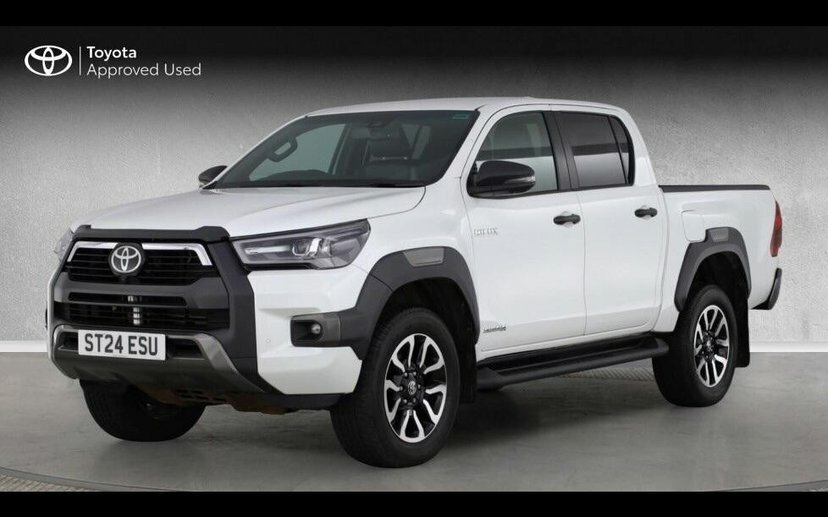 Toyota HILUX 2.8 D-4d Invincible X 4Wd  #3