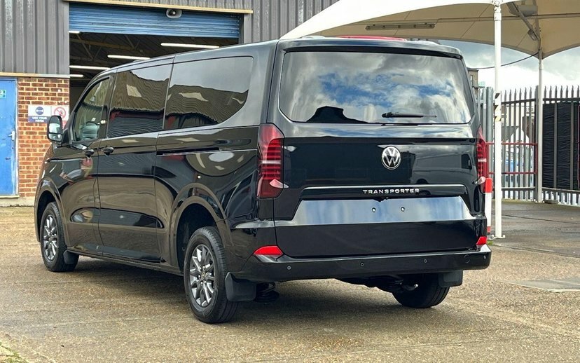 Volkswagen Transporter Shuttle 2.0 Tdi 170Ps Minibus Life Black #3