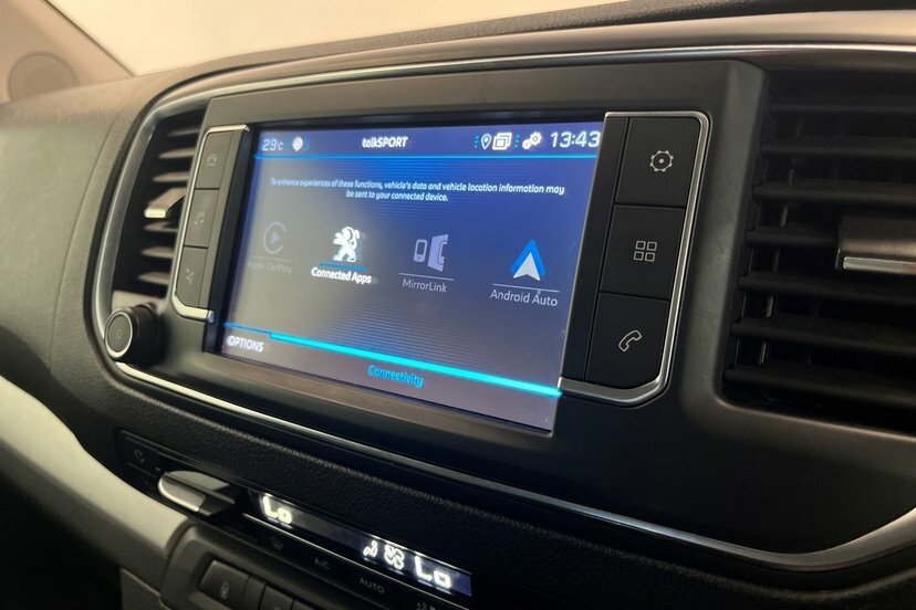 Peugeot Traveller Bluehdi Active U5932 Ulez Red #17