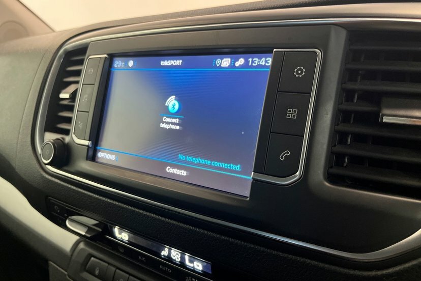 Peugeot Traveller Bluehdi Active U5932 Ulez Red #18