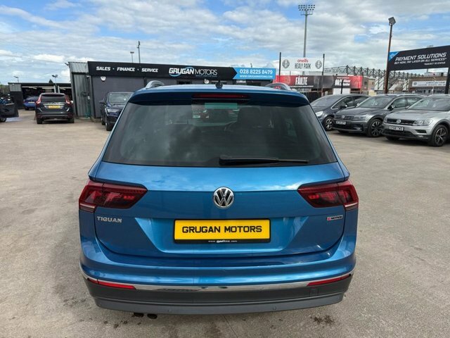 Volkswagen Tiguan Tdi Sel Suv FY18FKJ Blue #3