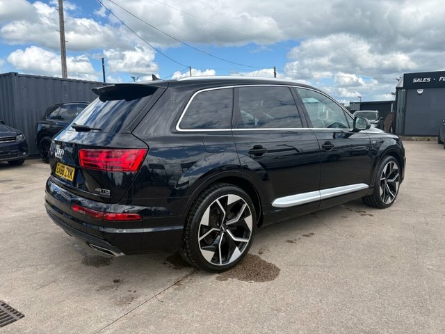Audi Q7 Tdi V6 45 S Black #3