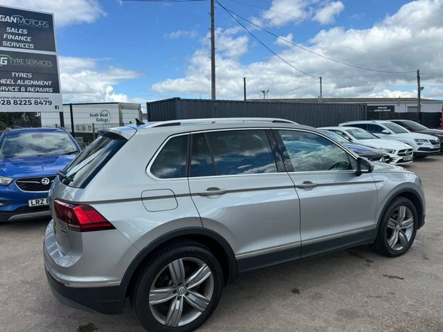 Volkswagen Tiguan Tdi Sel Suv DA68PGV Silver #3