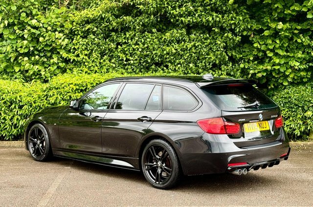 BMW 3 Series Estate HV15NUJ Black #3